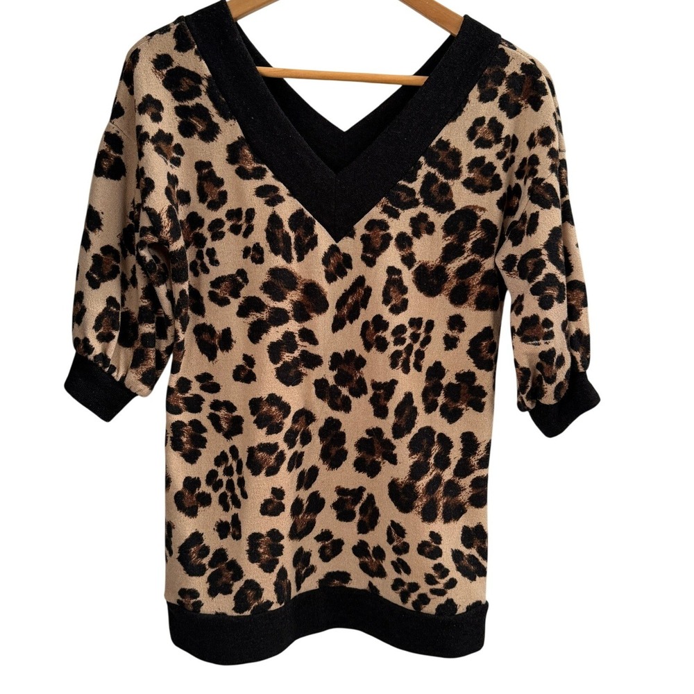 Reborn J Womens Leopard Top V-Neck Knit S Tan Brown Animal Print Pullover Edgy